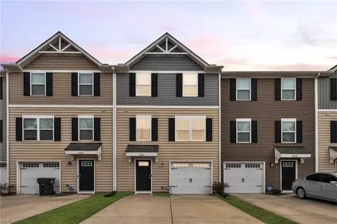 2004 Van Zandt Pw Pkwy, Suffolk, VA 23434