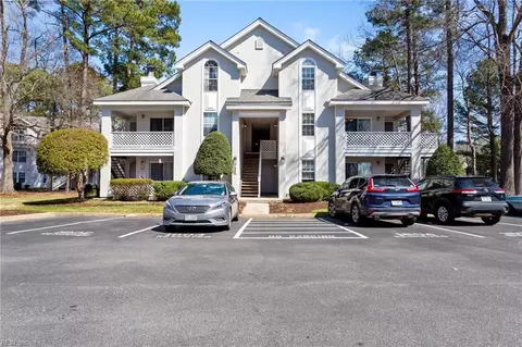 725 Inlet Quay Quay #F, Chesapeake, VA 23320
