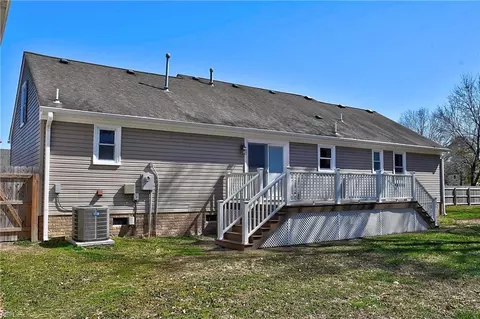Exterior - 3014 Bertram St, Chesapeake, VA 23323 photo 5 of 14