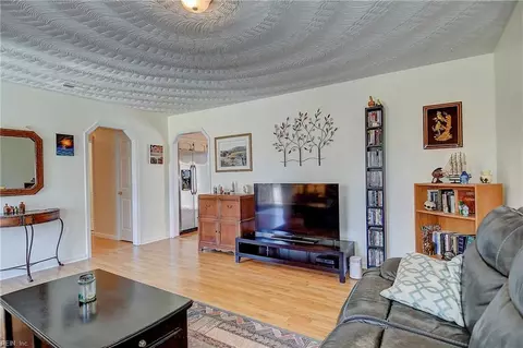 Living - 3014 Bertram St, Chesapeake, VA 23323 photo 2 of 2