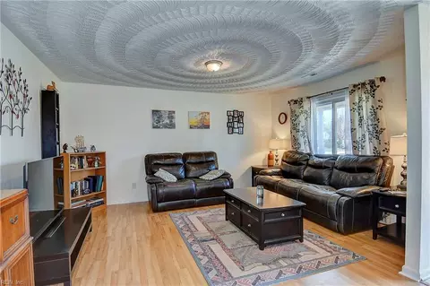 Living - 3014 Bertram St, Chesapeake, VA 23323 photo 1 of 2