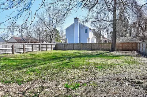 Exterior - 3014 Bertram St, Chesapeake, VA 23323 photo 10 of 14