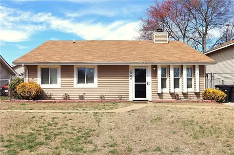 3804 Peachwood Dr, Portsmouth, VA 23703