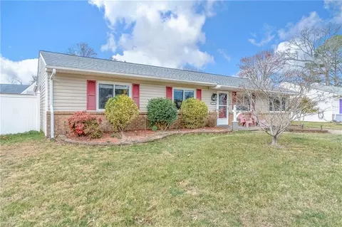 237 Cortland Ln, Virginia Beach, VA 23452