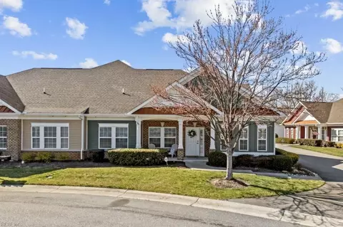 1457 Thistlewood Ln, Chesapeake, VA 23320