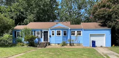 615 Highland Ct, Newport News, VA 23605