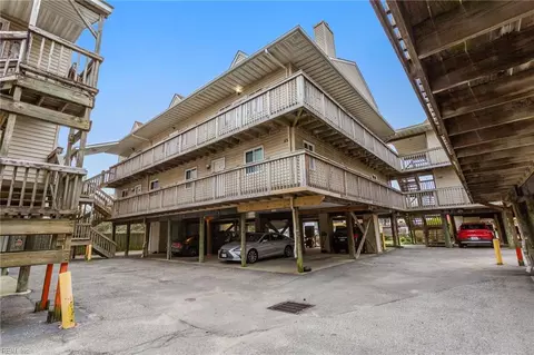 835 Little Bay Ave #29, Norfolk, VA 23503