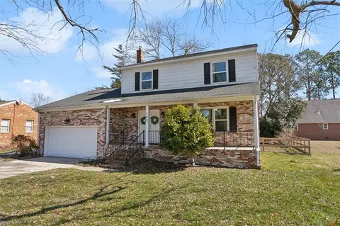 147 Cedar Rd, Poquoson, VA 23662