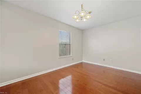 115 Kincaid Ln, Hampton, VA 23666 photo 8