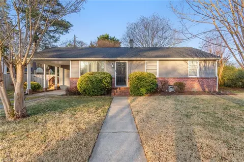 116 Wickre St, Williamsburg, VA 23185