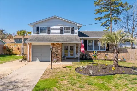 461 W Plantation Rd, Virginia Beach, VA 23454