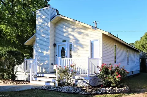 23 Pennington Ave, Newport News, VA 23606