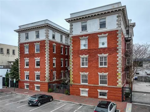 429 W York St # 1B, Norfolk, VA 23510
