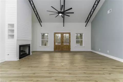 18101 Foxfire Trl, Windsor, VA 23487 photo 3