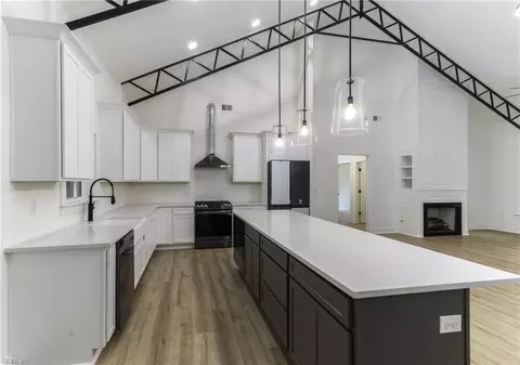18101 Foxfire Trl, Windsor, VA 23487 photo 5