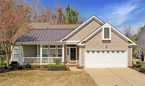 2008 Queens Point Dr #85, Suffolk, VA 23434