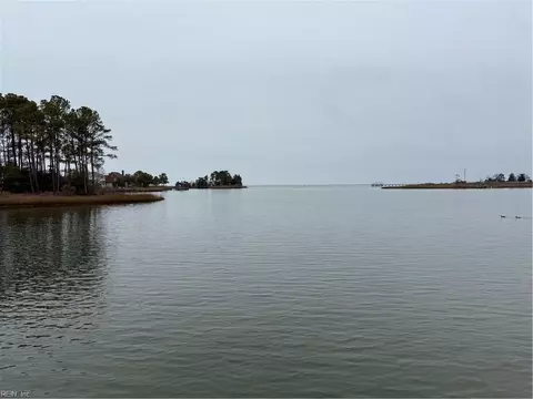 51 Ac Barbara Ln, Poquoson, VA 23662