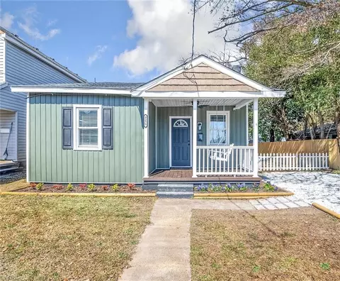 9275 1st View St, Norfolk, VA 23503