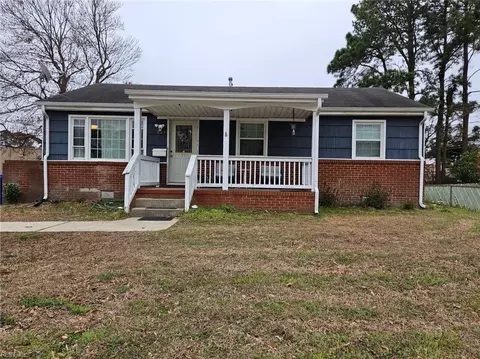 221 Mohican Dr, Portsmouth, VA 23701