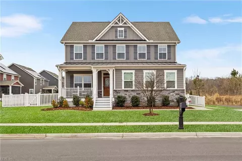 937 Olmstead St, Chesapeake, VA 23323