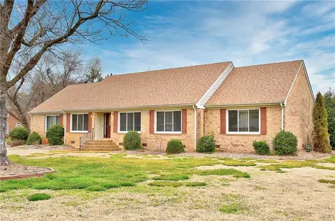 4208 Mercedes Ct, Virginia Beach, VA 23455