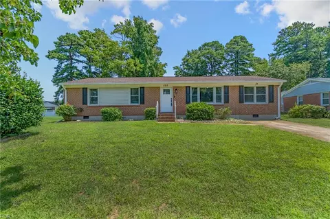 1217 Lakeview Dr, Portsmouth, VA 23701