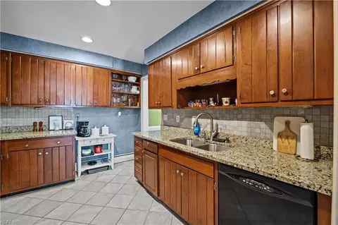 1612 Claud Ln, Norfolk, VA 23505 photo 19