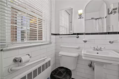 1612 Claud Ln, Norfolk, VA 23505 photo 25