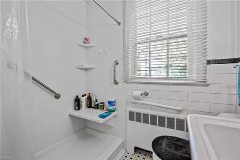 1612 Claud Ln, Norfolk, VA 23505 photo 24