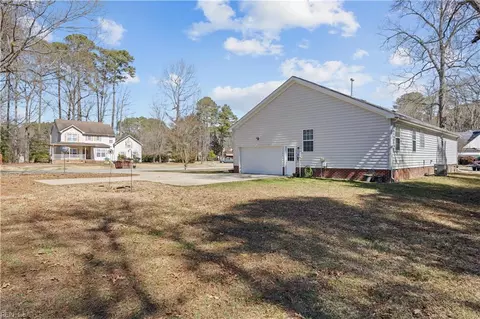 300 Hunter Way, Smithfield, VA 23430 photo 40