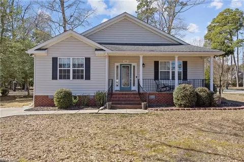 300 Hunter Way, Smithfield, VA 23430