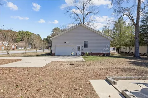 300 Hunter Way, Smithfield, VA 23430 photo 37