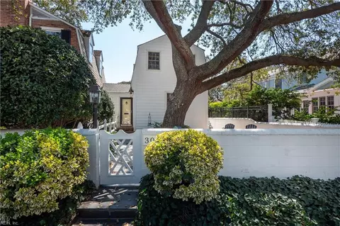 306 45th St, Virginia Beach, VA 23451