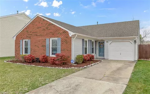 1404 Marmora Rd, Virginia Beach, VA 23464