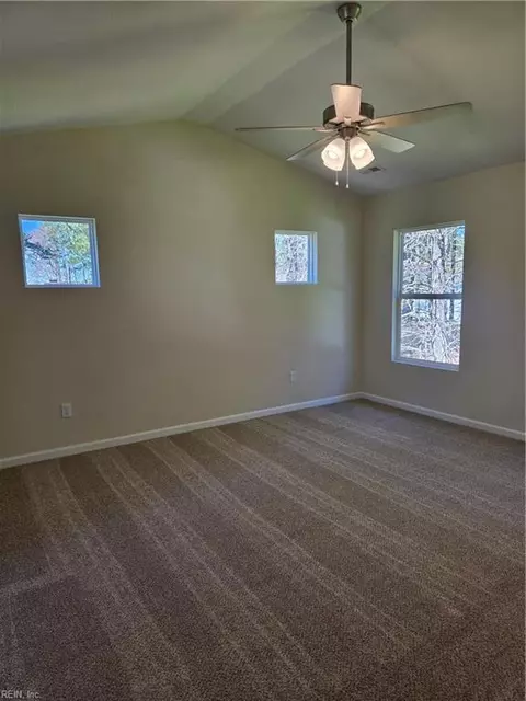 1075 Scenic Blvd, Chesapeake, VA 23322 photo 15