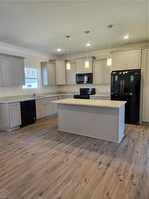 1075 Scenic Blvd, Chesapeake, VA 23322 photo 7