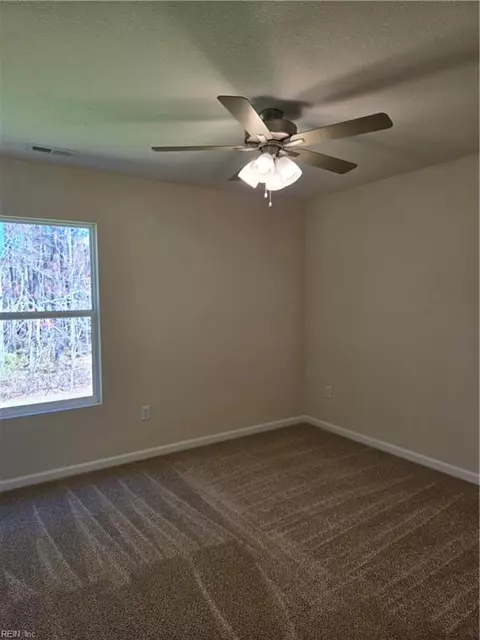 1075 Scenic Blvd, Chesapeake, VA 23322 photo 25