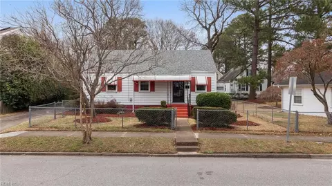 6504 Glenoak Dr, Norfolk, VA 23513