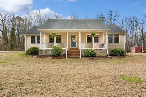 7845 S Quay Rd, Suffolk, VA 23437