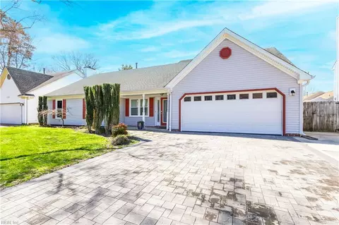 193 Golden Maple Dr, Virginia Beach, VA 23452