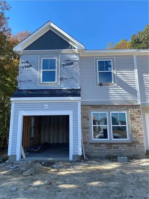 1001 Ventana St #103, Suffolk, VA 23435