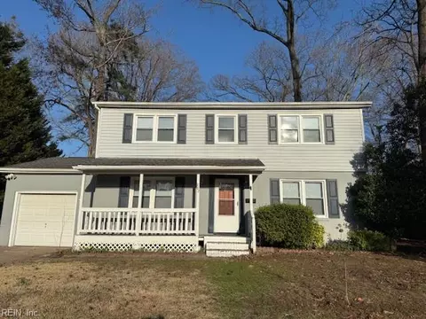 882 Cascade Dr, Newport News, VA 23608