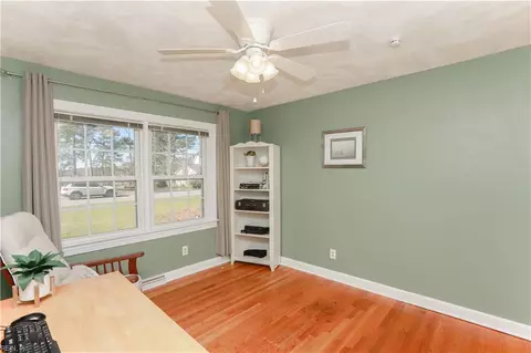 905 Talbot Dr, Smithfield, VA 23430 photo 20