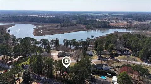 905 Talbot Dr, Smithfield, VA 23430