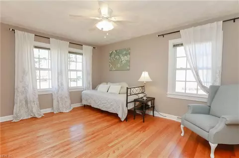 905 Talbot Dr, Smithfield, VA 23430 photo 17