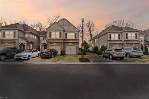 5533 Frog Pond Ln, Virginia Beach, VA 23455