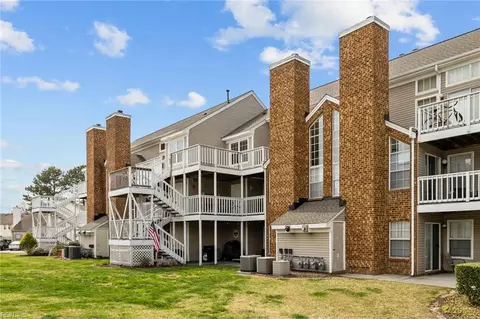 4221 Laurel Green Cir, Virginia Beach, VA 23456