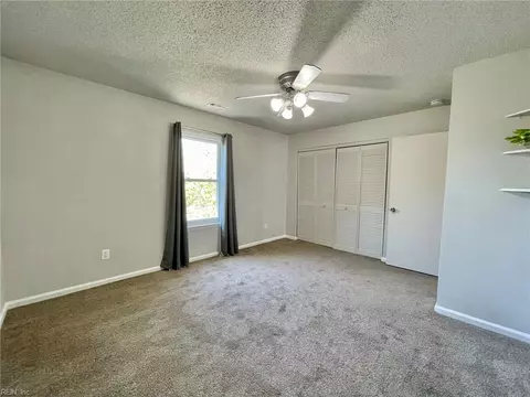 Bedroom - 1425 Ocean View E Ave #7, Norfolk, VA 23503 photo 5 of 7