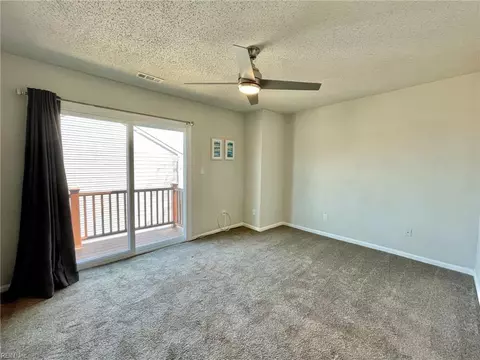 Bedroom - 1425 Ocean View E Ave #7, Norfolk, VA 23503 photo 1 of 7