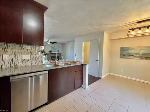 Kitchen - 1425 Ocean View E Ave #7, Norfolk, VA 23503 photo 3 of 7